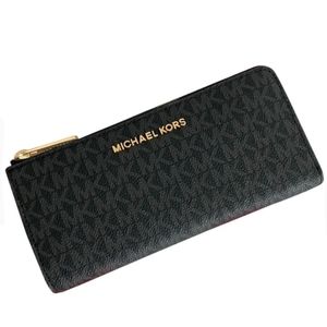 Michael Kors Jet Set Travel Wallet